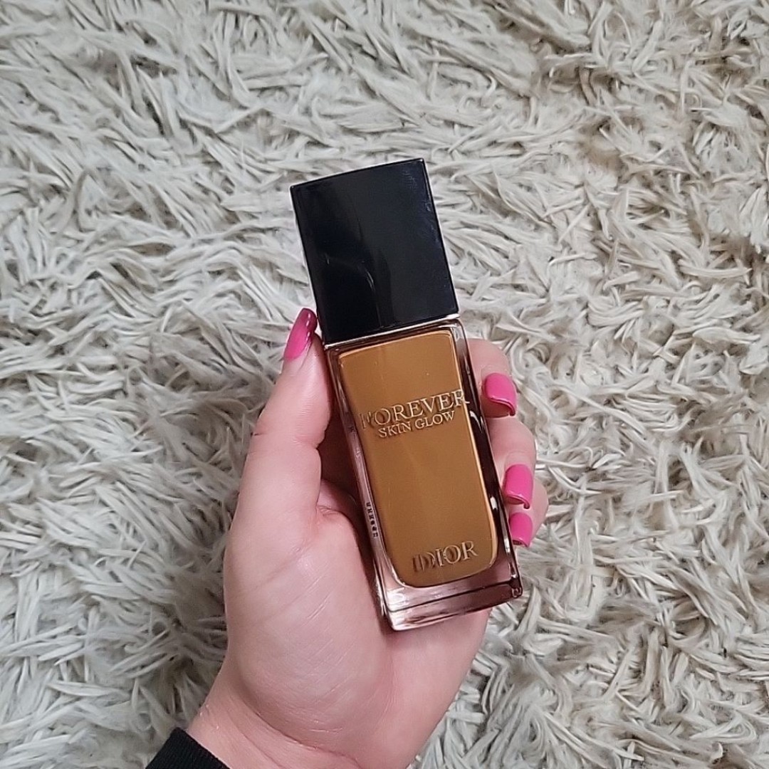 Dior Forever Skin Glow Foundation Shade 5W New Without Box NWOB Luxury Designer