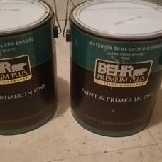 2 gallons of ultra white paint behr