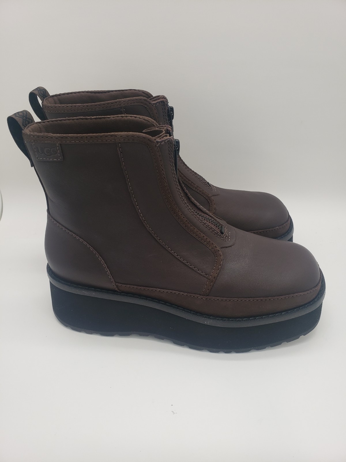 Ugg women's Cityfunc zip boots size 8 Burnt Cedar color.