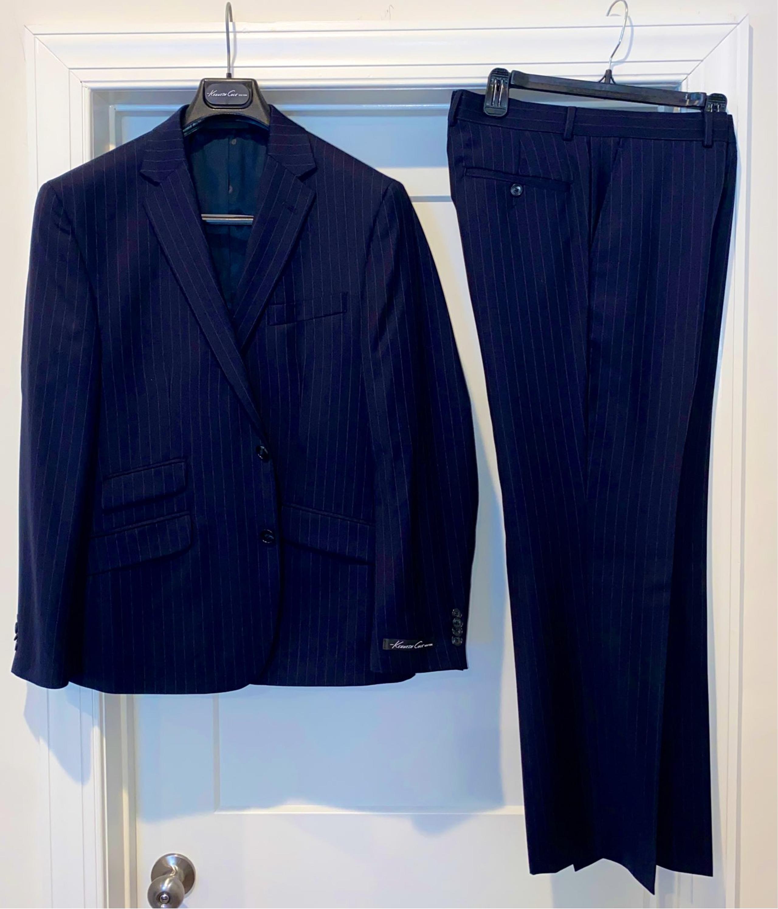 Kenneth Cole New York Mens Suit