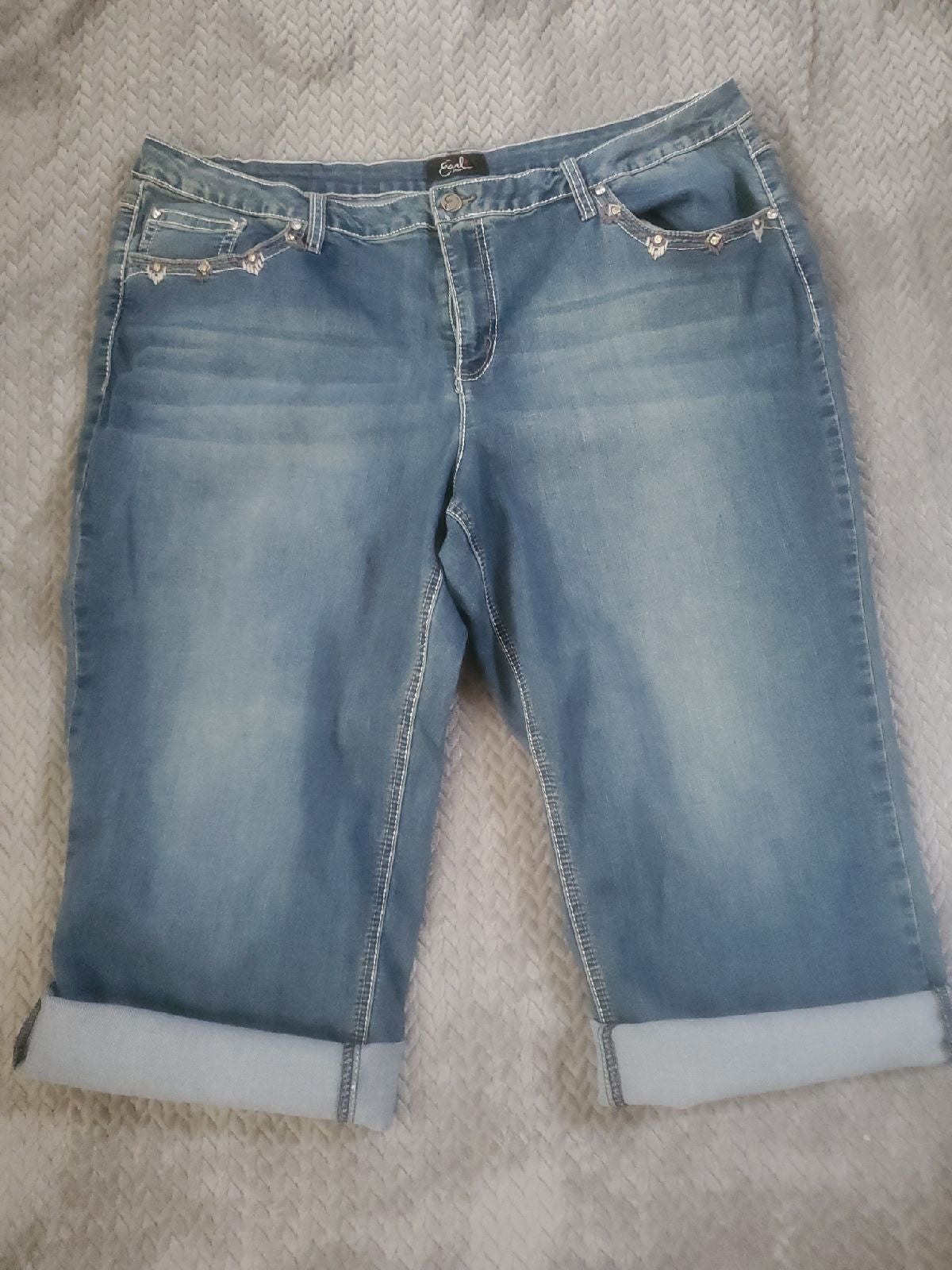 jeans capri women