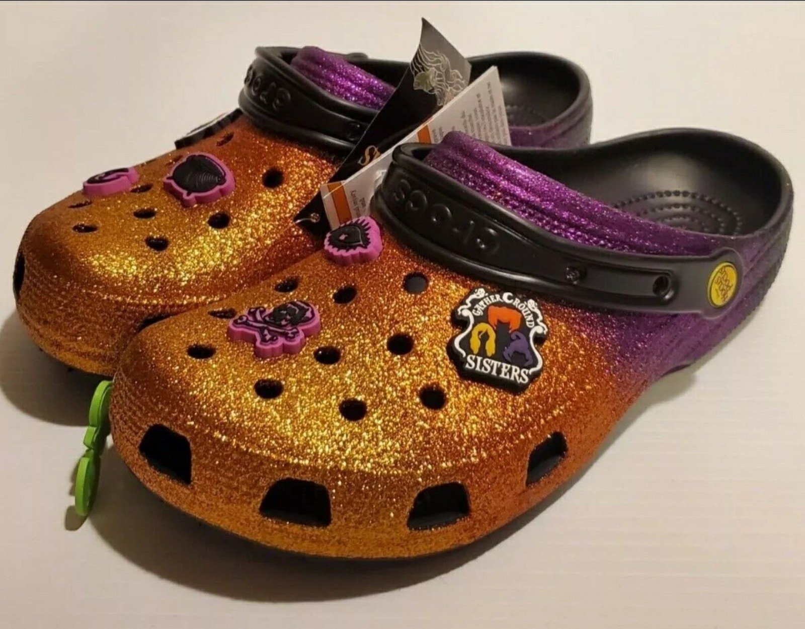 Disney Hocus Pocus Crocs Classic Womens Size 9 Clogs Sparkly w/Jibbit Halloween