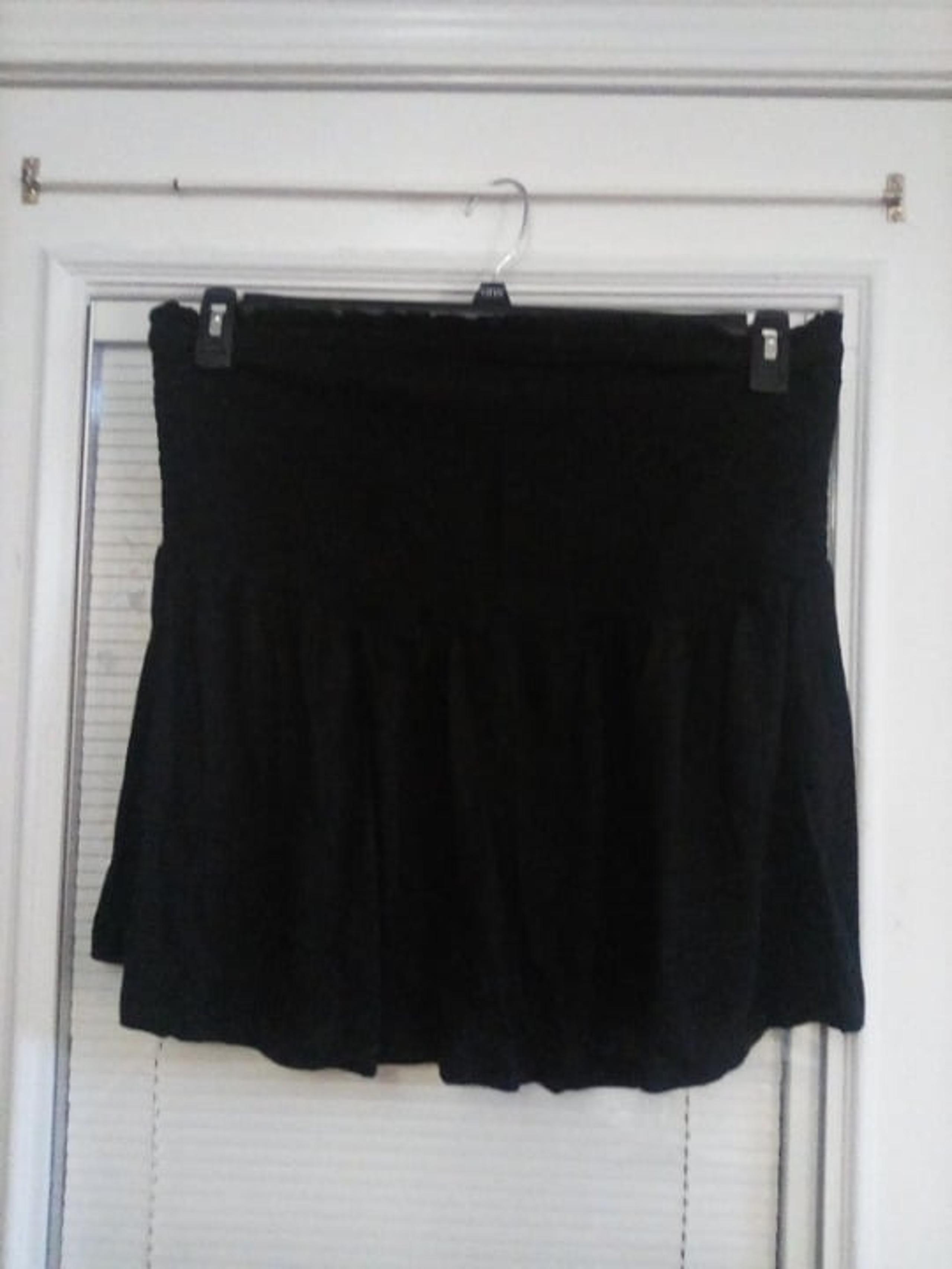 NWT TORRID PLUS SZ 2 BLACK TUBE TOP