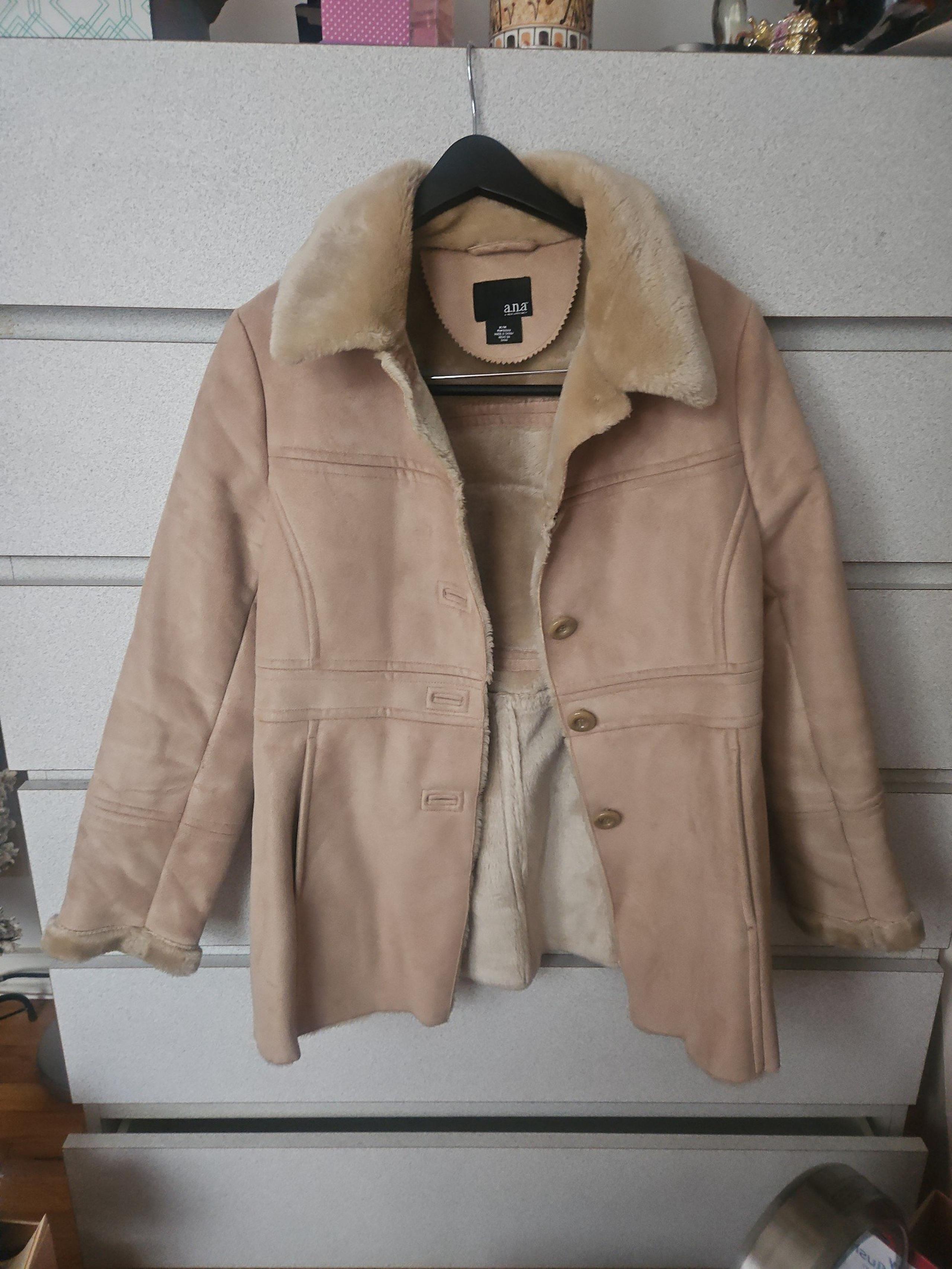 a.n.a Womens Beige Suede Faux Shearling Fur Mid Weight Winter Jacket SIZE MEDIUM