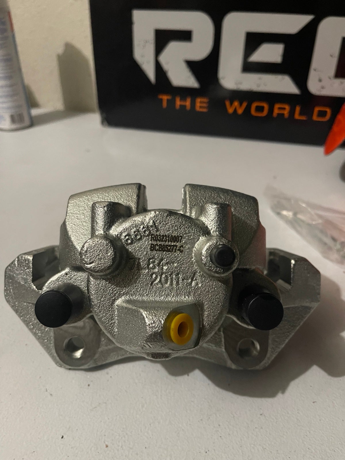 1 Front Left Disc Brake Caliper Ford# 7L84-2011-A ,Auto Zone # 18-B5294