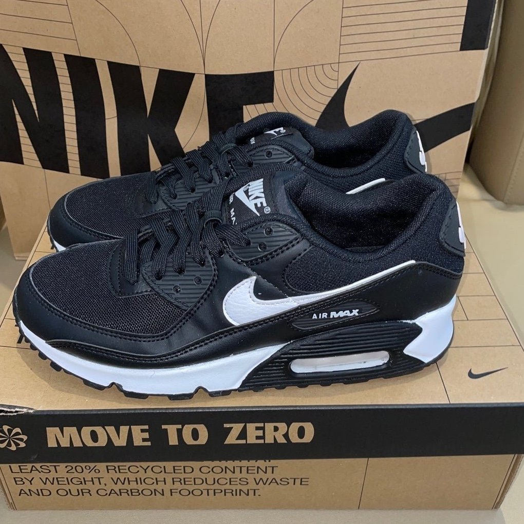 Nike Air Max 90 Women’s Size 7 New