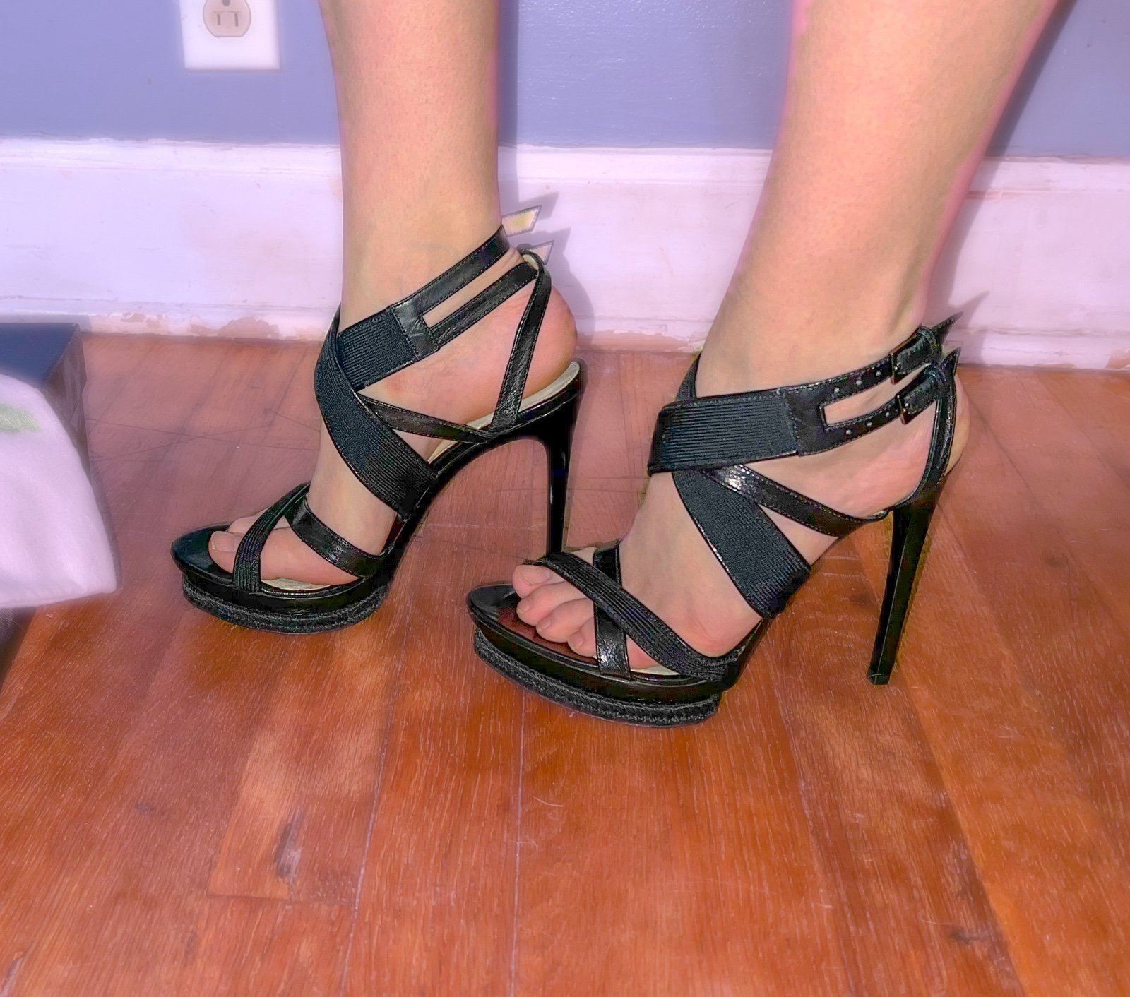 Harve Ledger Sera bondage heels