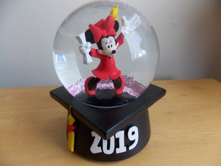 Disney 2019 Minnie Mouse Graduation Musical Waterglobe