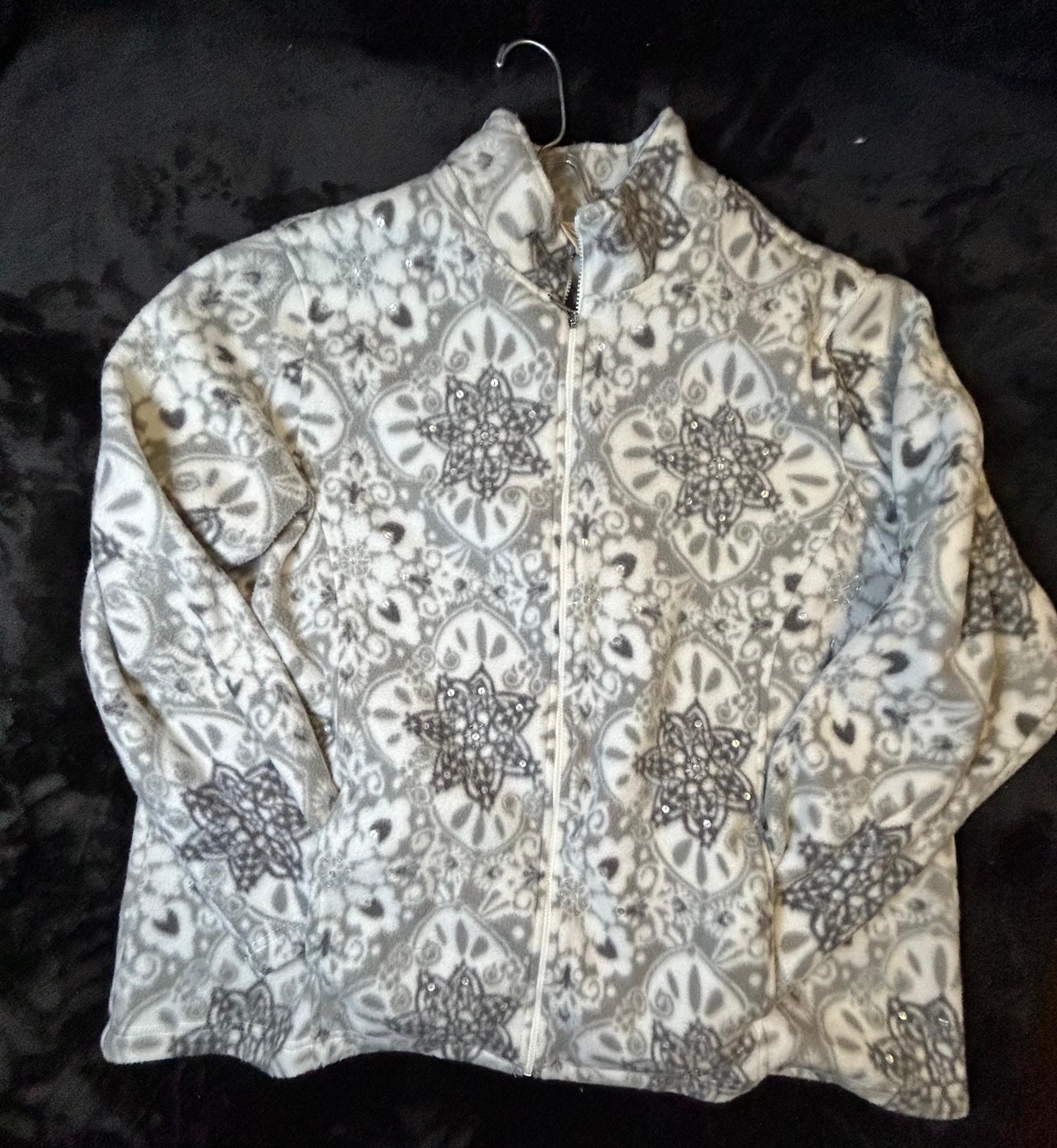 Alfred Dunner Women's Fleece Jacket  Sz 2x Light Cream And Gray With Sequins