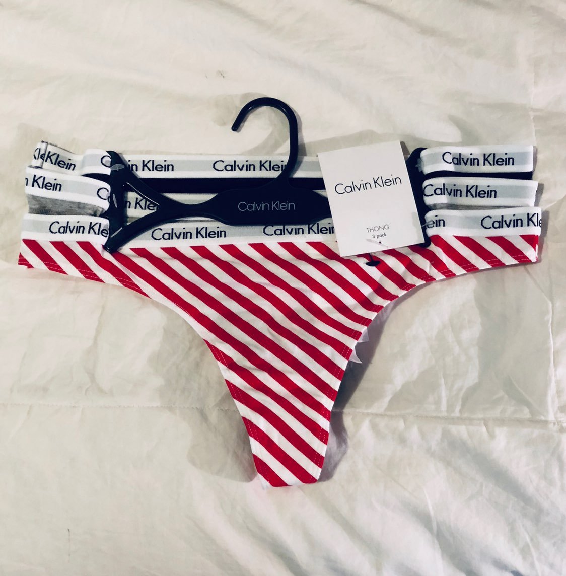 BUNDLE Calvin Klein Thongs - Medium