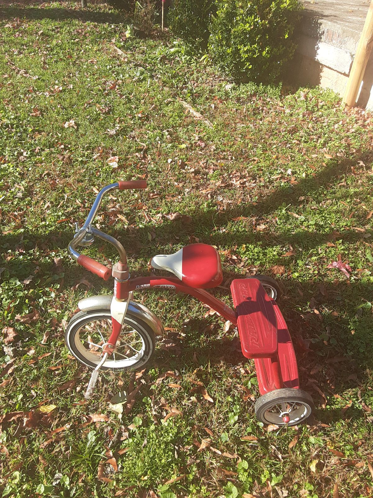 Vintage 1992 RADIO FLYER TRICYCLE