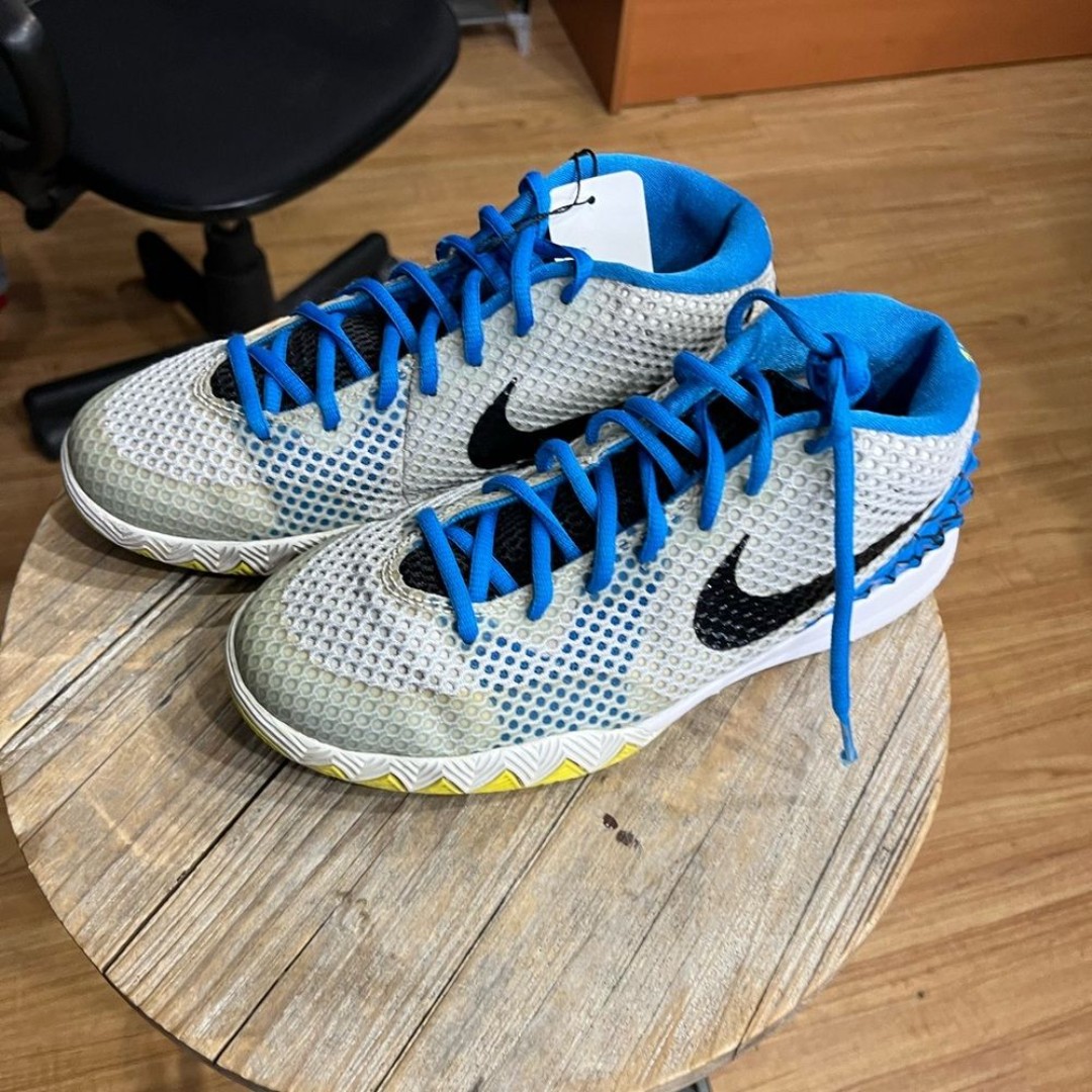 Nike Kyrie 1 GS 'Voltage' size 6.5Y
