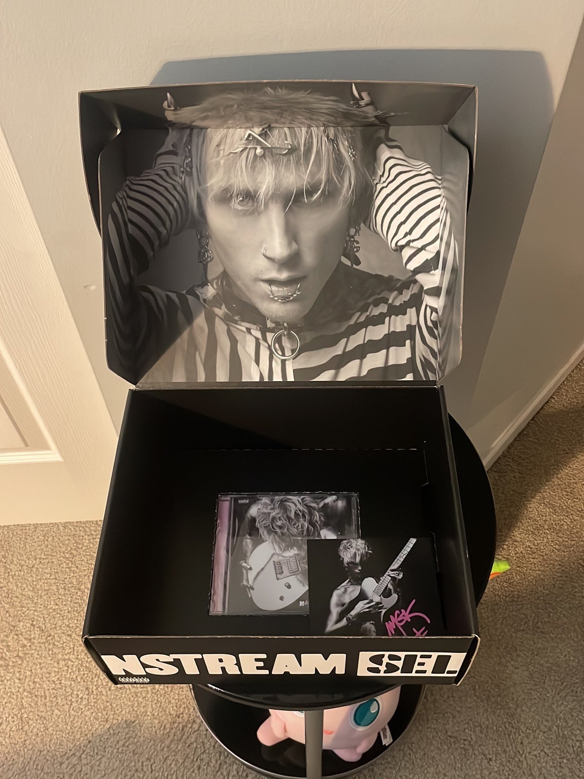 Machine Gun Kelly Box and Autograph with hoodie and CD