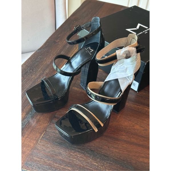 Marc Fisher Frita platform pumps