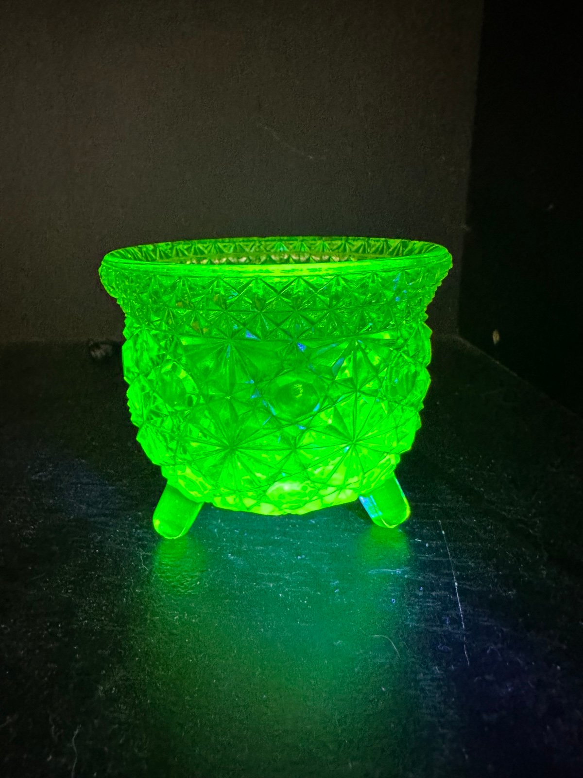 Antique Vaseline uranium daisy and button cauldron