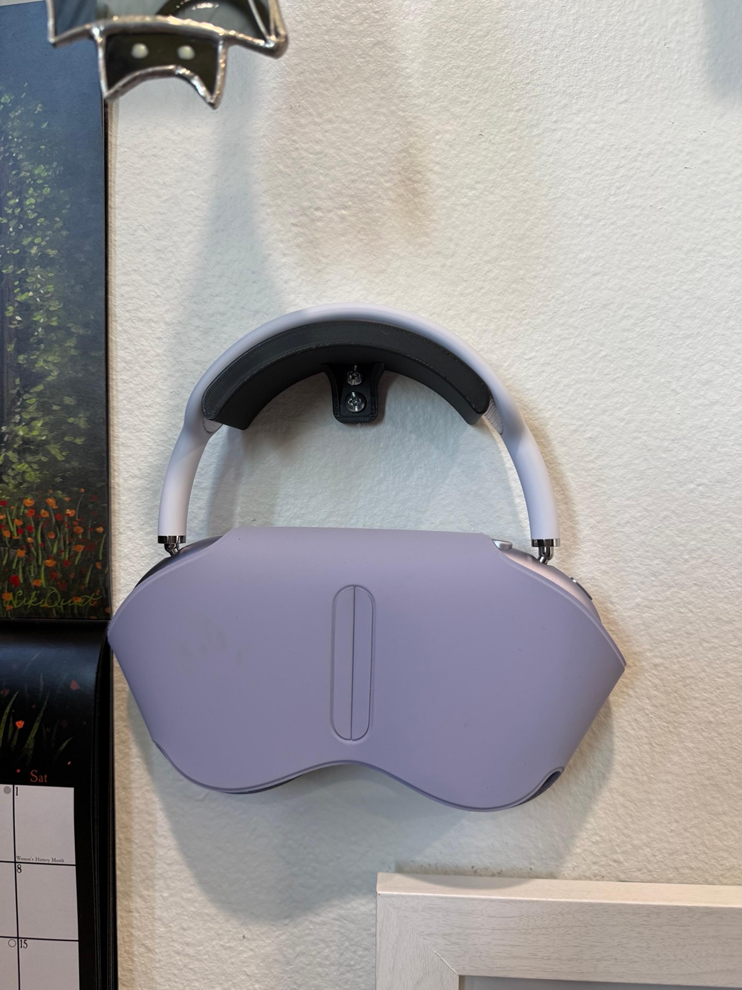 AirPods Max Wall Mount