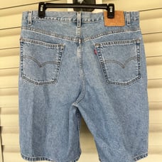 Levi's 550 Jean Shorts Jort Mens 38” Relaxed Fit Dad Denim Mom Medium Wash