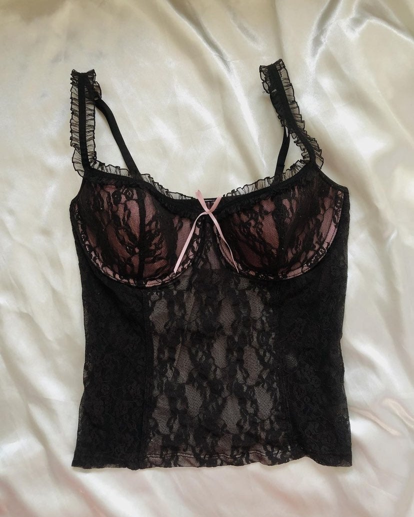 Victoria's Secret Sydney Carlson cami top