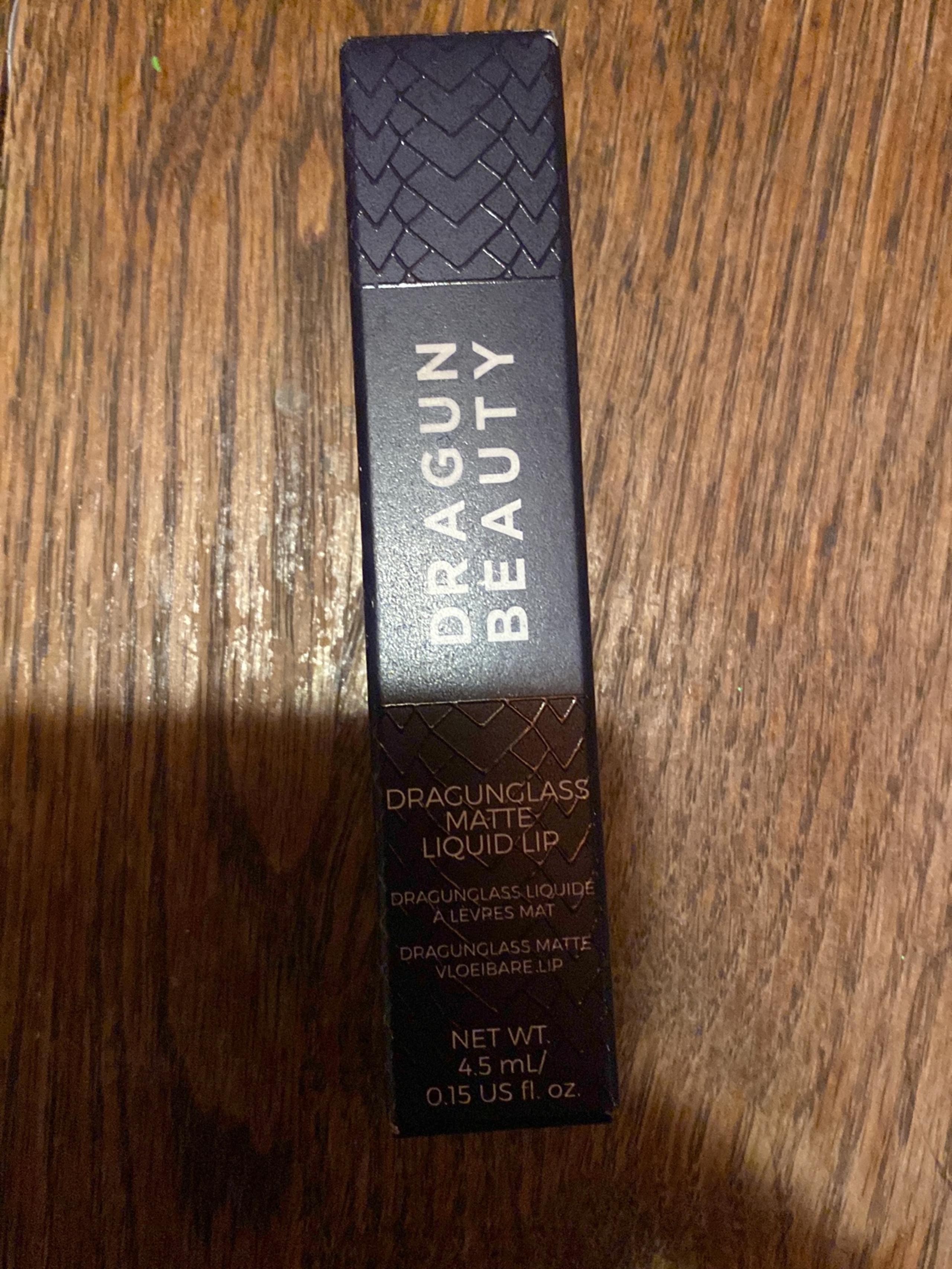 Matte liquid lip gloss