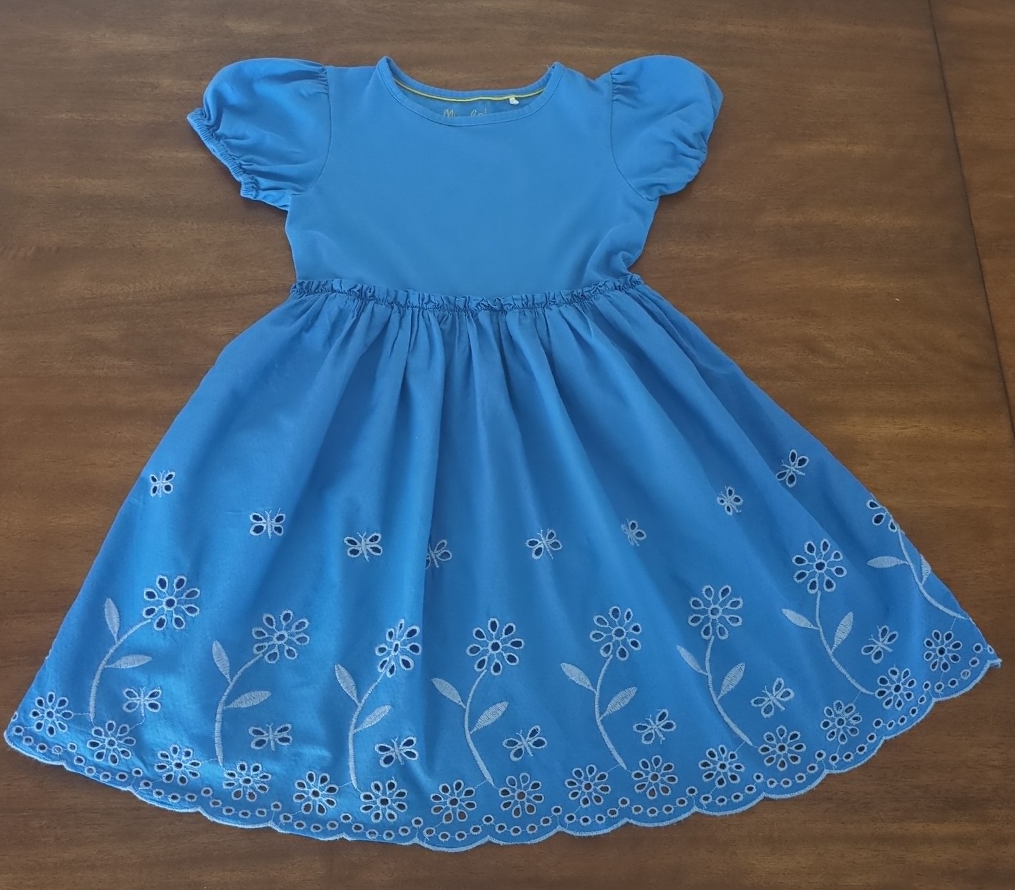 Mini Boden Broderie Twirly Dress with bubble sleeves 100% cotton size 8-9 EUC