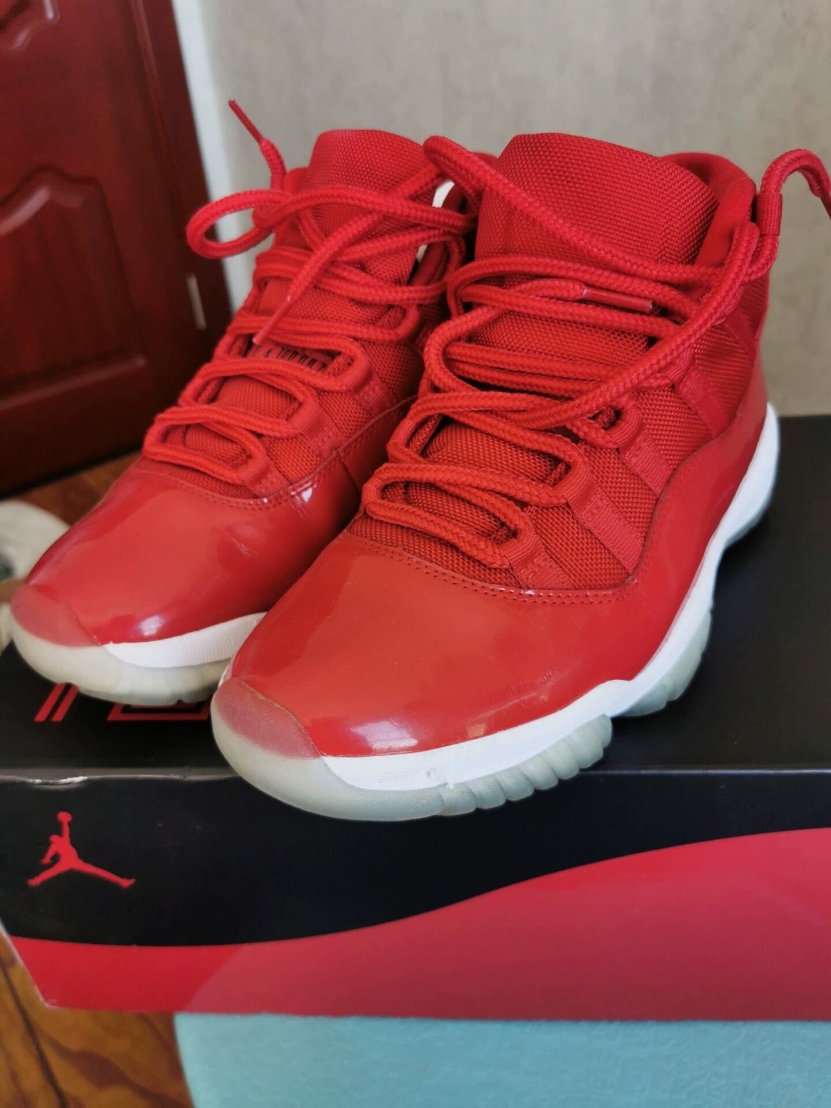 Nike Air Jordan 11 Retro men shoes size 8.5us Eu42