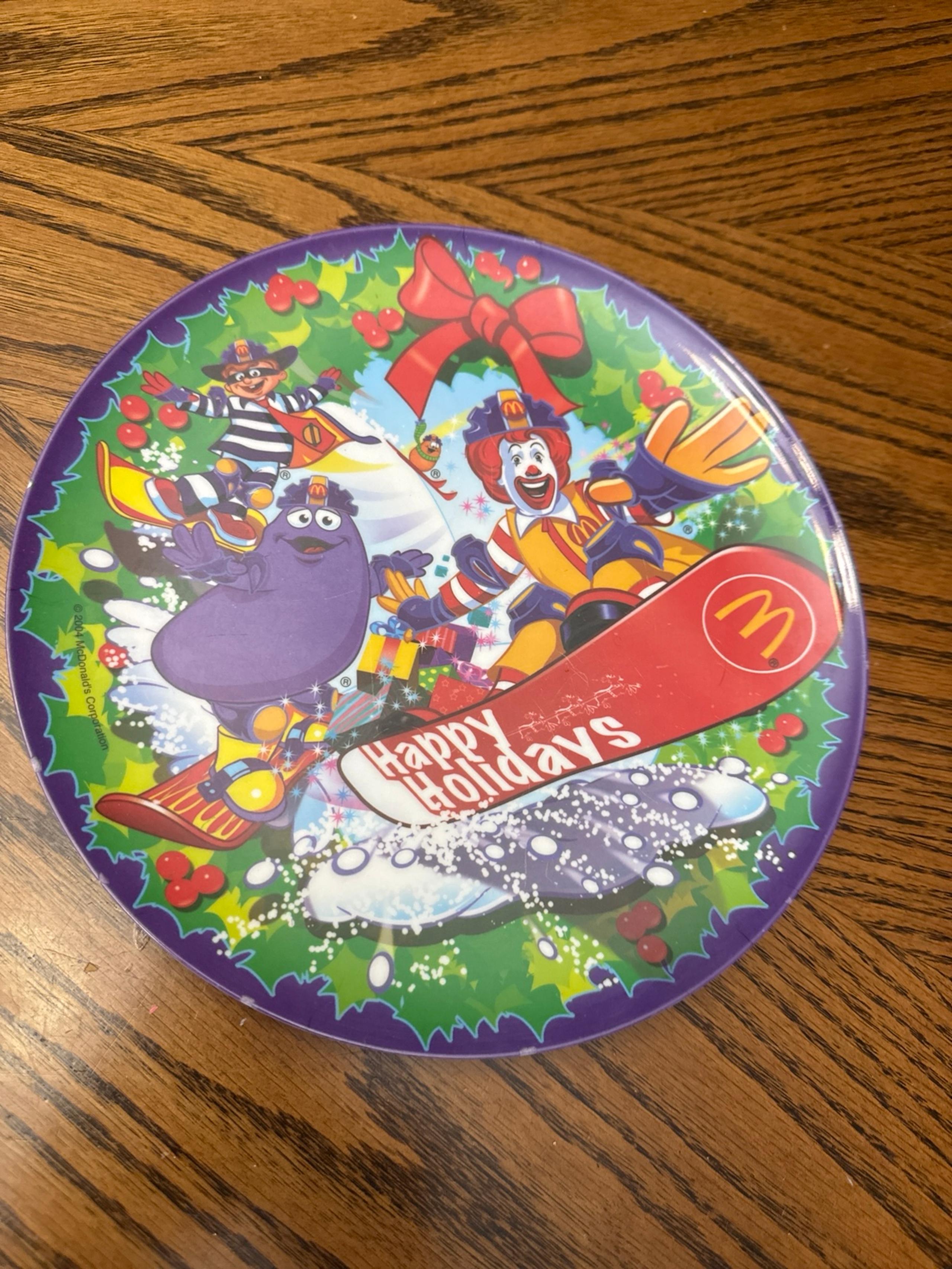 2004 McDonald’s Plate. Happy Holidays