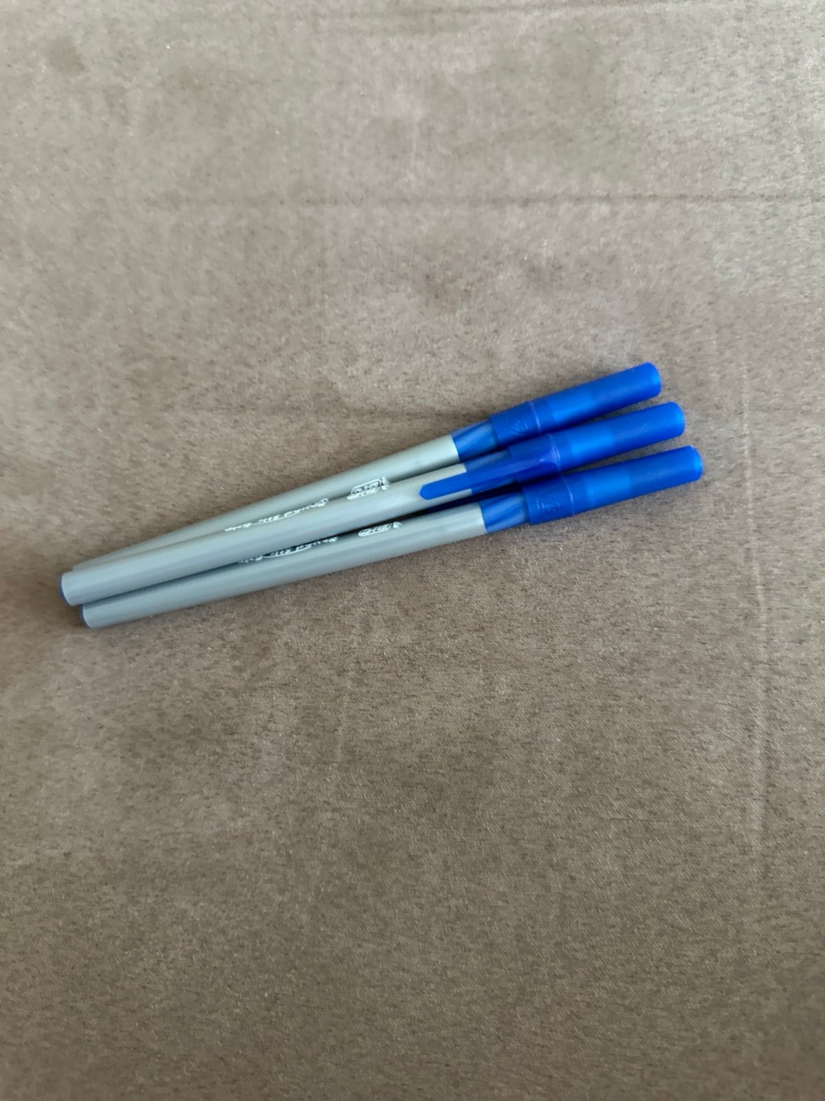 Blue pens bundle