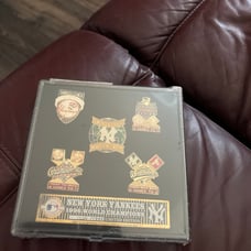 1996 NY YANKEES WORLD CHAMPION PIN SET