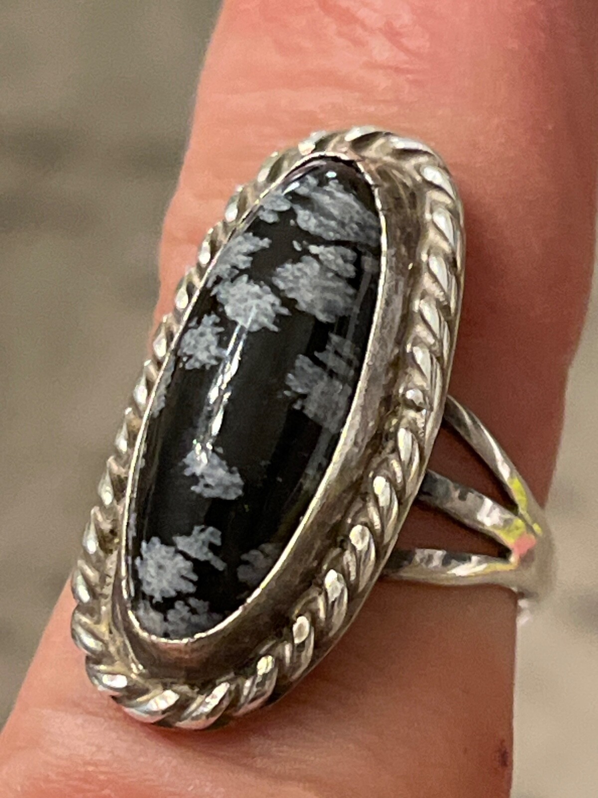 Old pawn snowflake obsidian sterling silver s5.25 ring 041825eAE