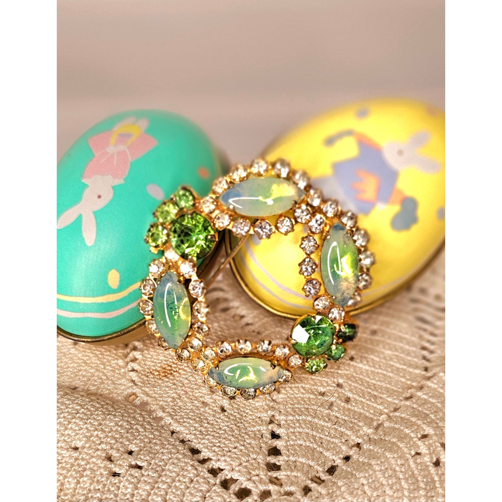 Vintage Green and Gold Pin/Brooch