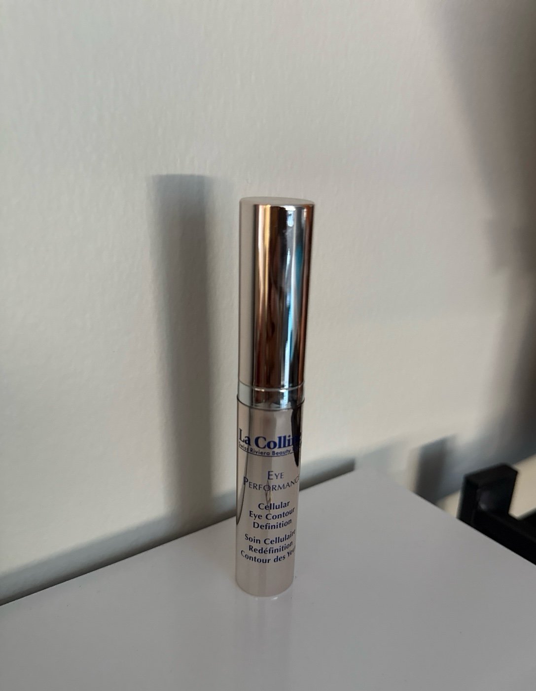 La Colline eye contour definition