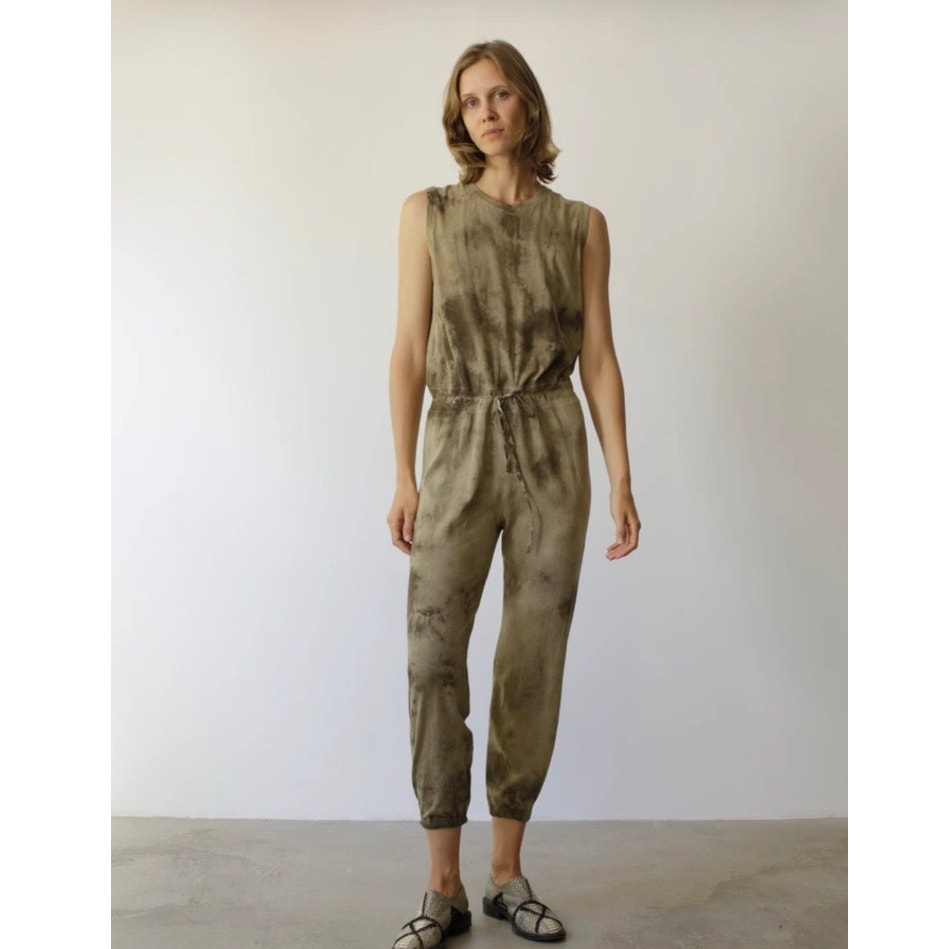 Raquel Allegra Jersey Shortsleeve Jumpsuit in Army Green Size 0 = US XS