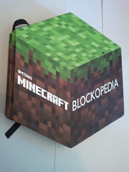 Minecraft Blockopedia Hardcover Egmont 2014 Mojang Alex Wiltshire MOVIE COMING!
