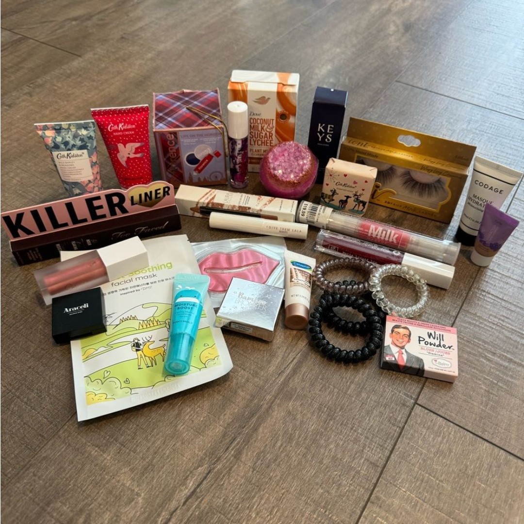 Beauty Bundle all NWT over 20 items
