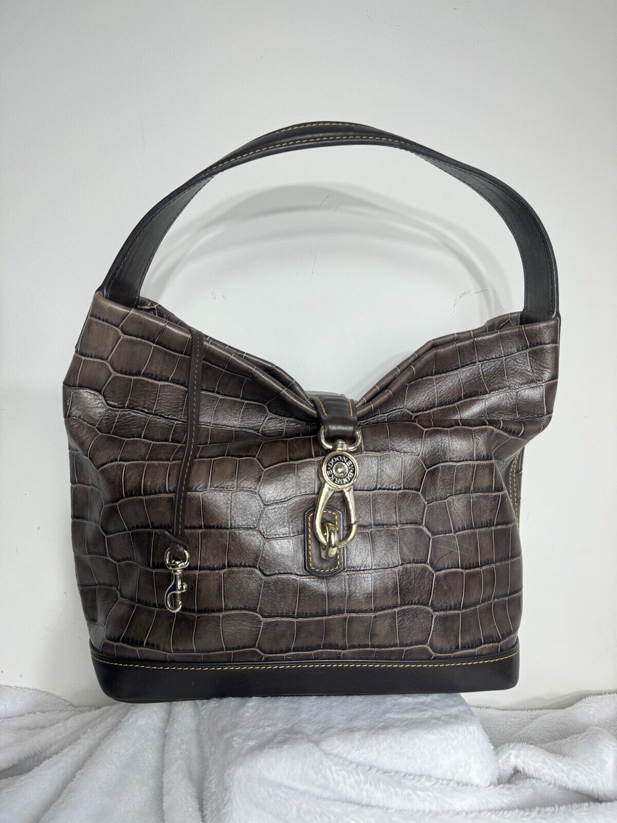 DOONEY & BOURKE Florentine BROWN CROC EMBOSSED LEATHER LOGO LOCK HOBO BAG 1975