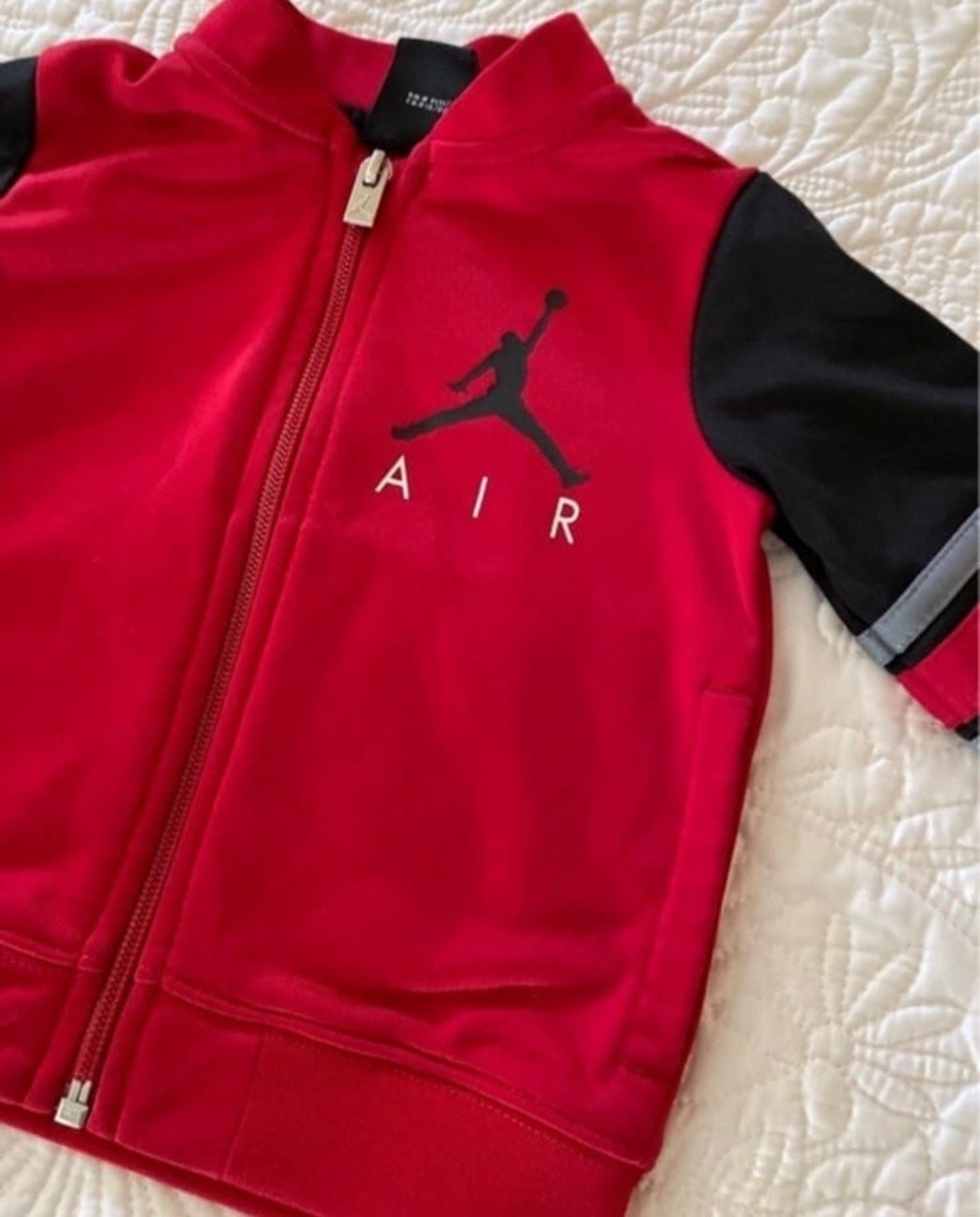 Air Jordan baby Boys 12 18 24 months black red Track jacket Full zip coat logo.
