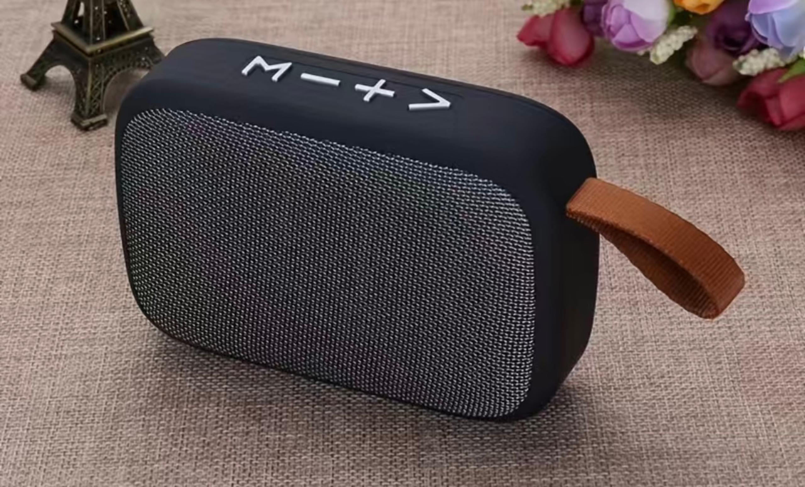 Portable Wireless Speakers: Enjoy Music Anywhere with the Mini Square U Disk