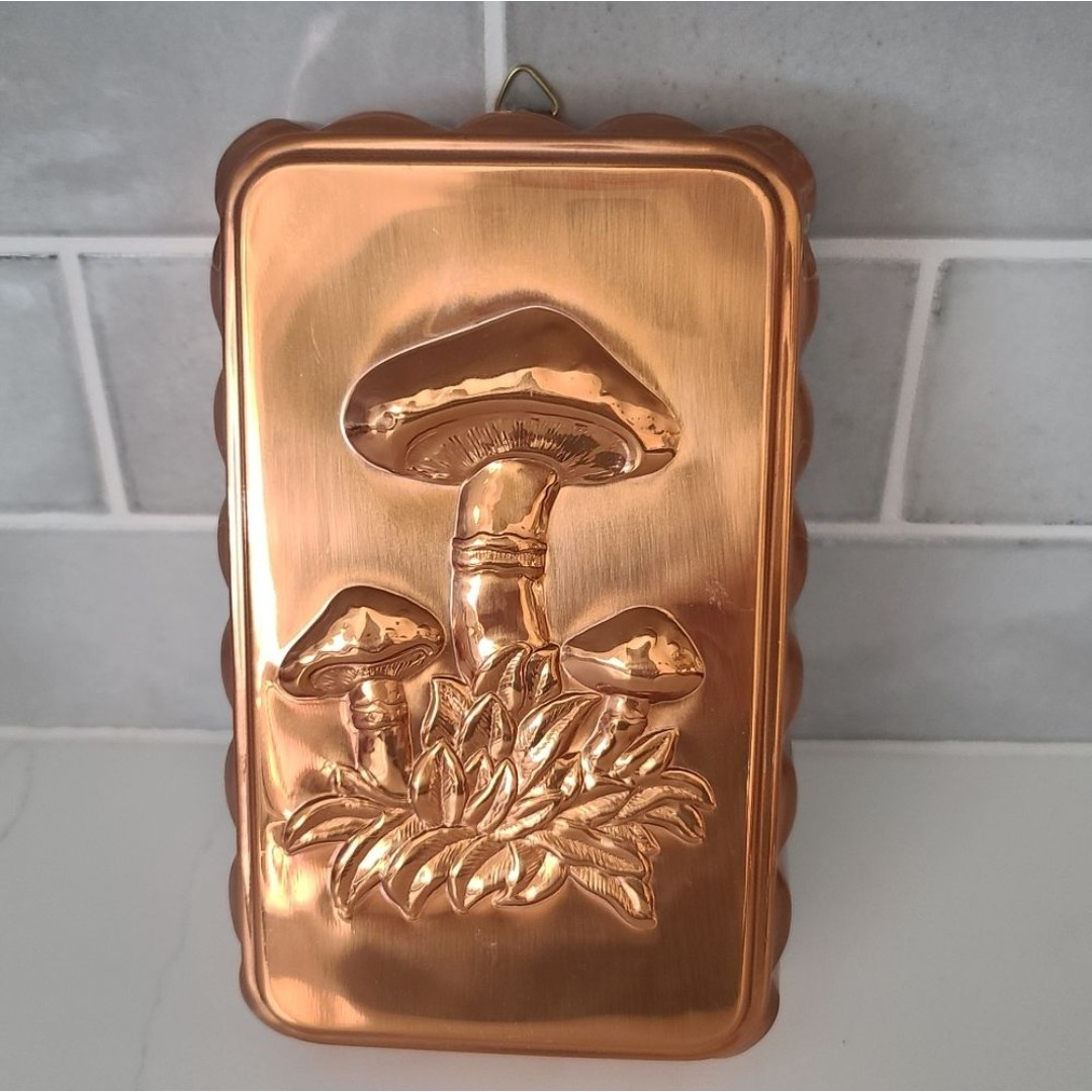Vintage Copper Mushroom Mold Cake Loaf Pan Wall Decor MCM Retro Kitchen