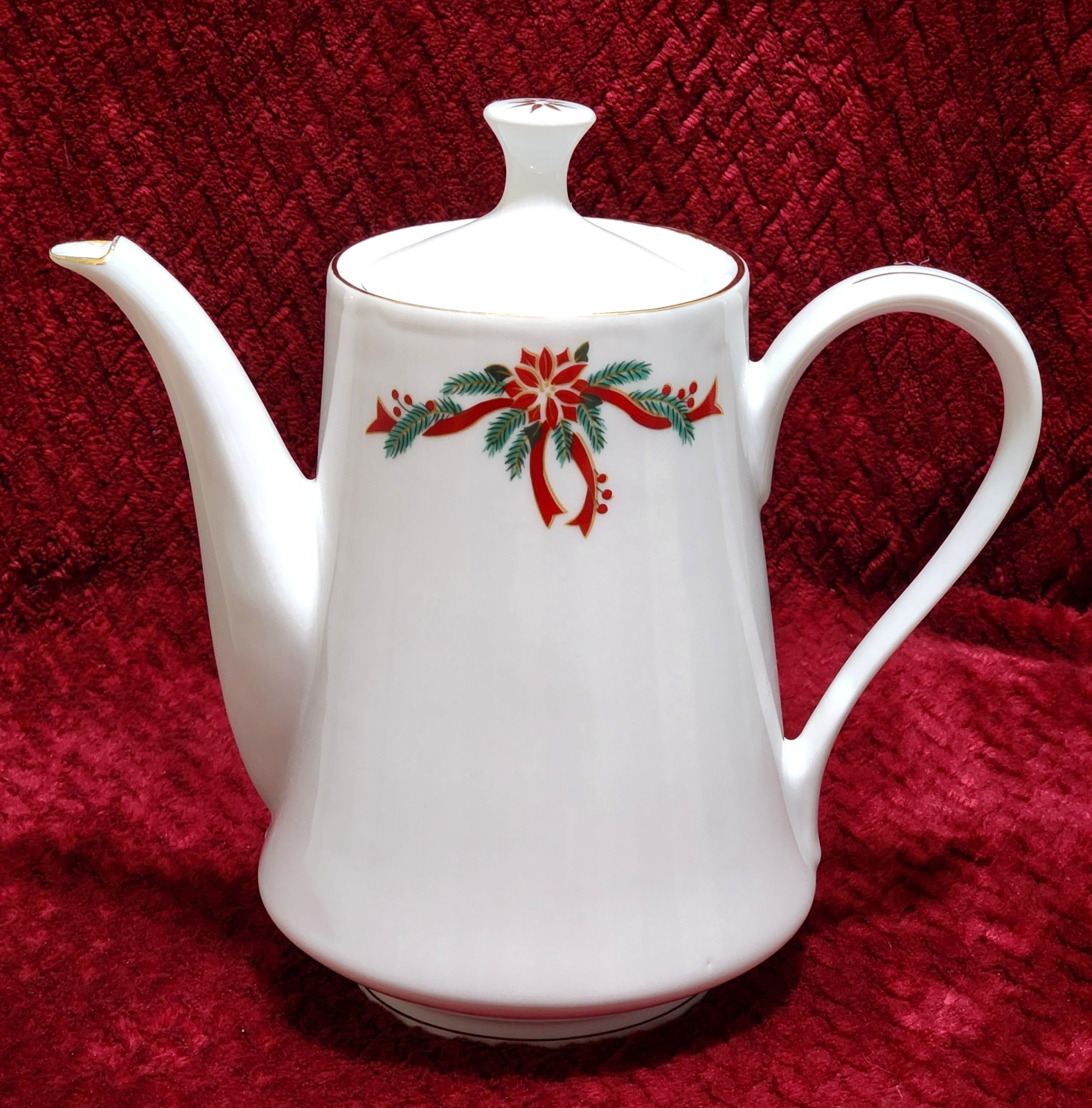 Fairfield Poinsettia And Ribbon Tea Pot 8.5 Discontinued Rare Excellent Cond.