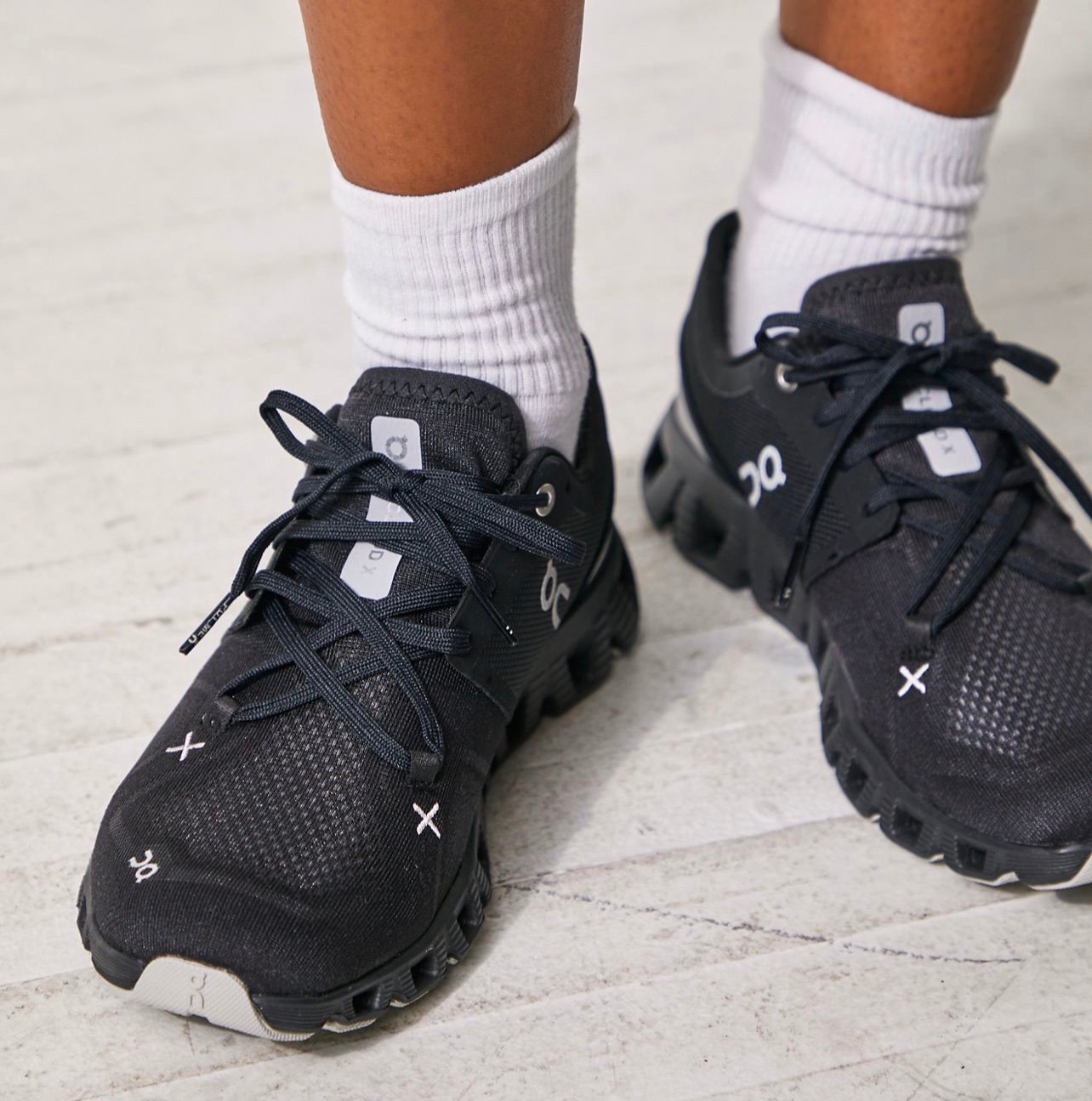 On Cloud X 3 Women's Sneakers Size 6.5 Black