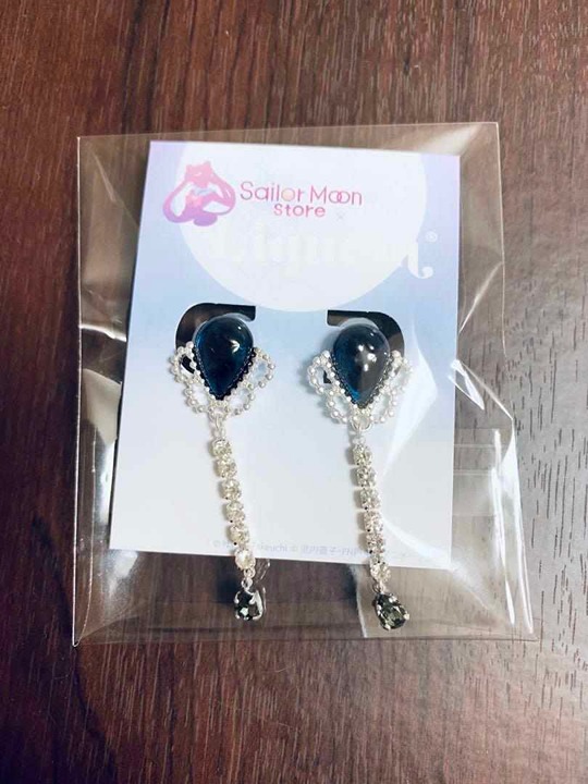 Sailor Moon Store Liquem Mistress Nine Earrings