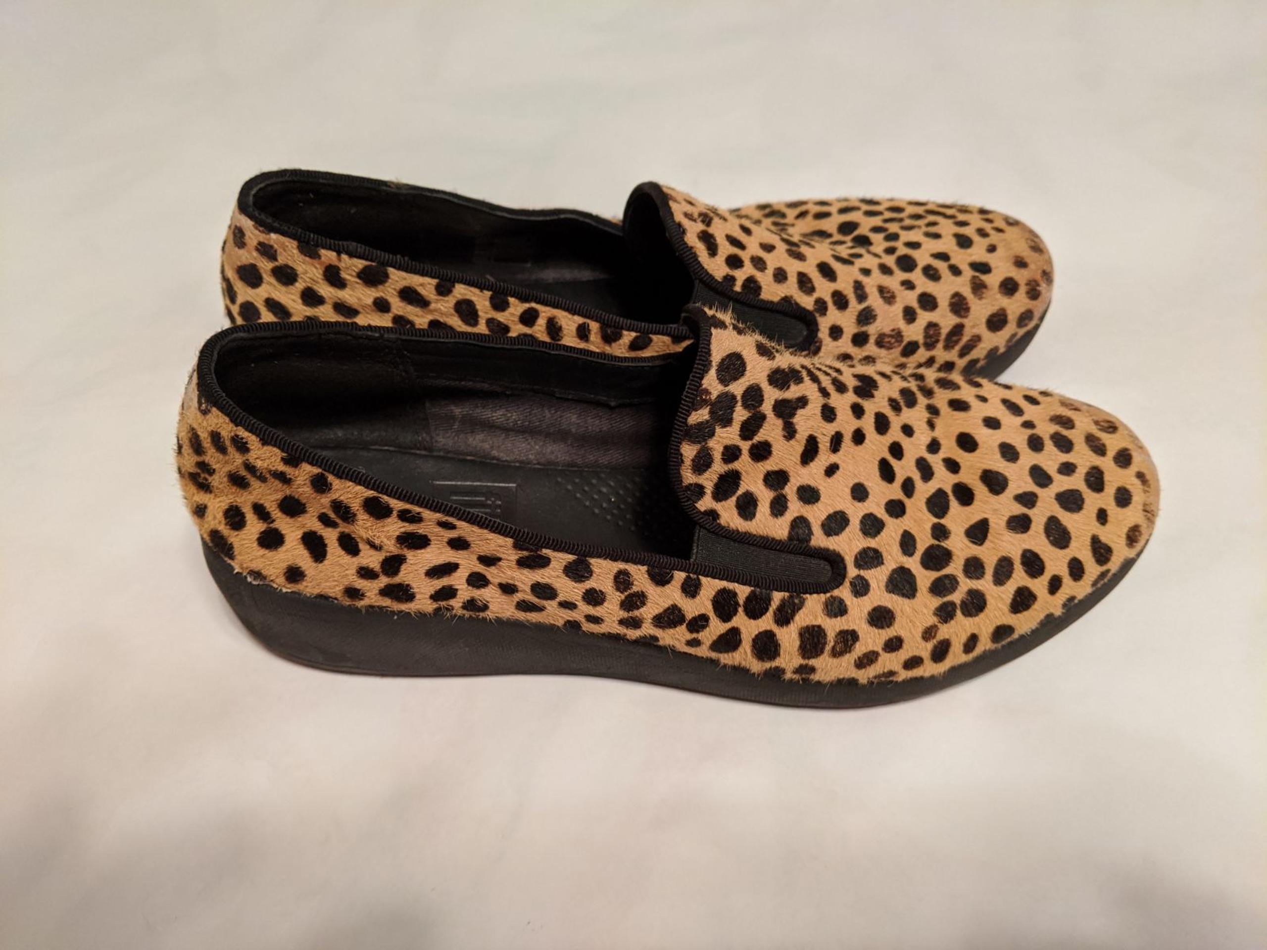 Cheetah print fit flop loafers