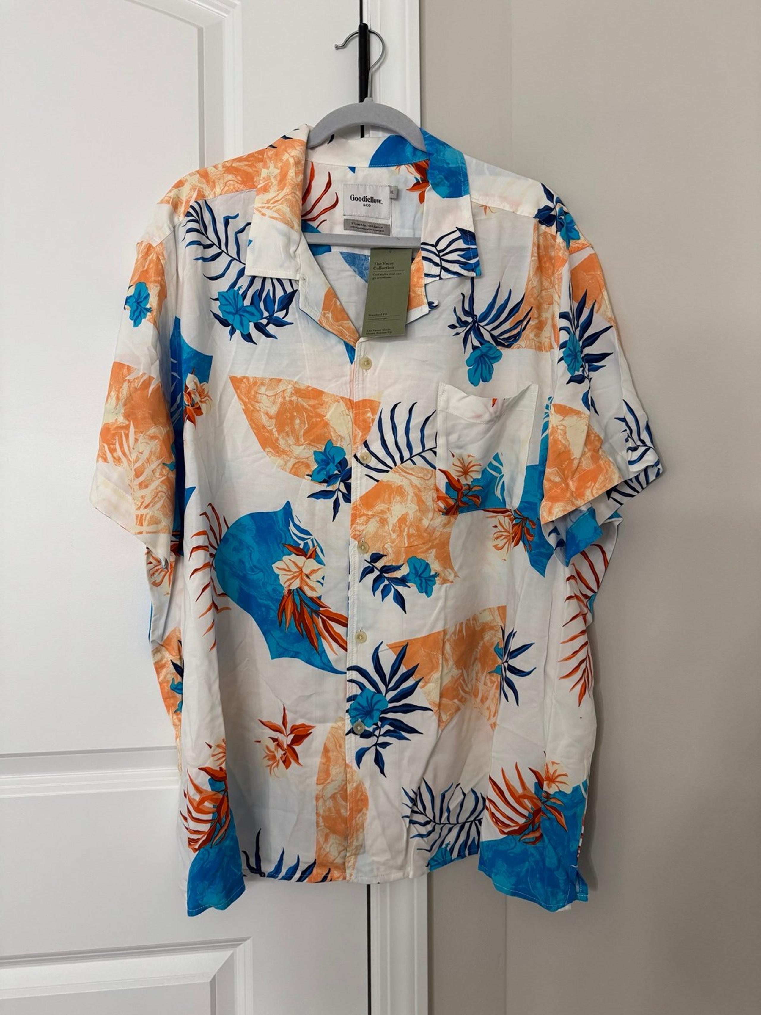 Men's Short Sleeve Button-Down Shirt - Goodfellow & Co - XXL
