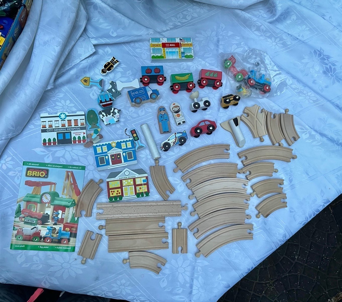 Wooden railway brio kidkraft bundle