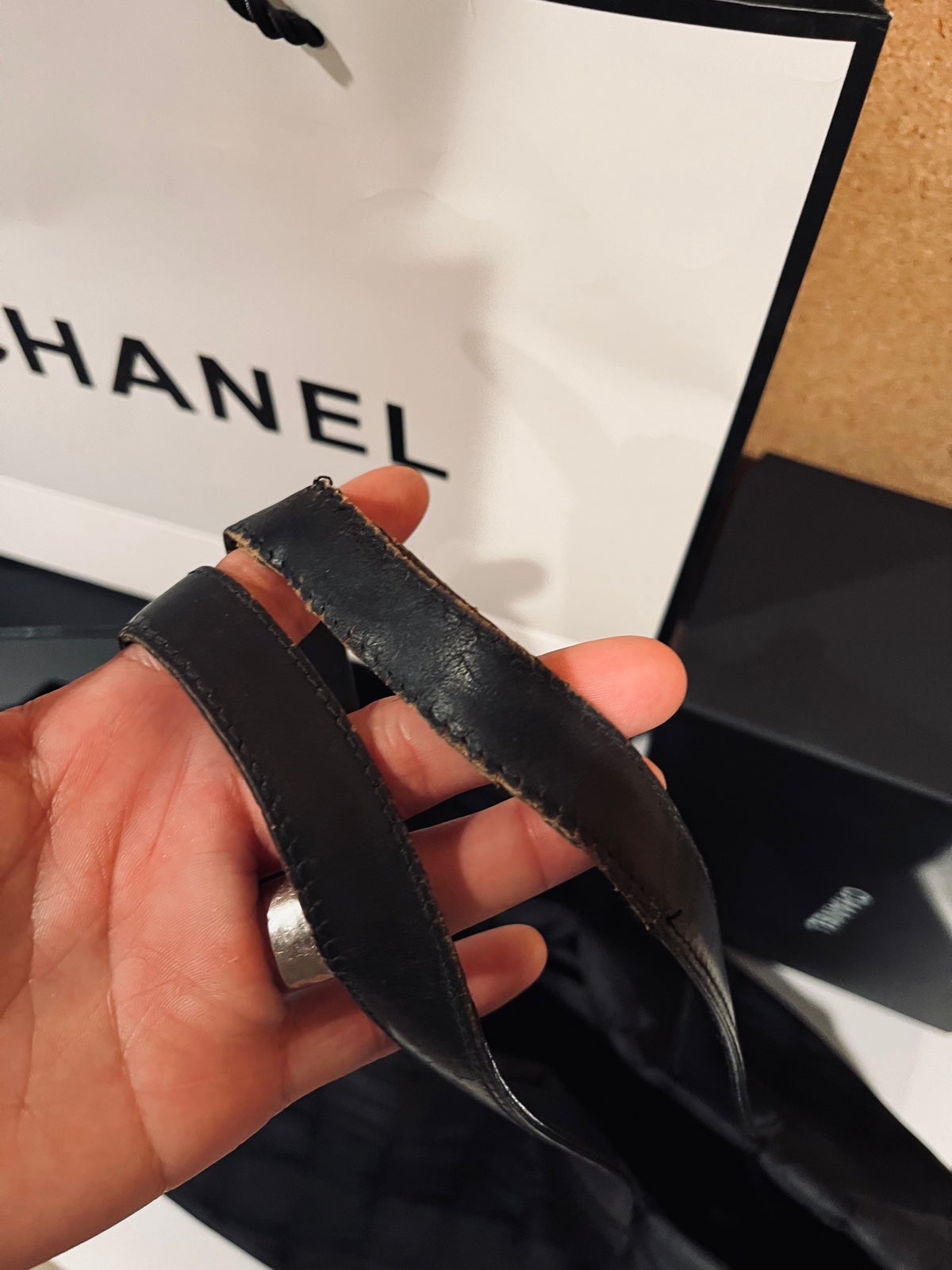Authentic Chanel Tote in black serial #9683229 made in shops Italy
