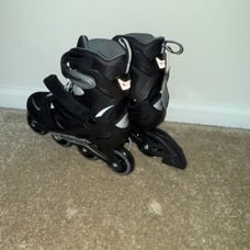 Roller blades