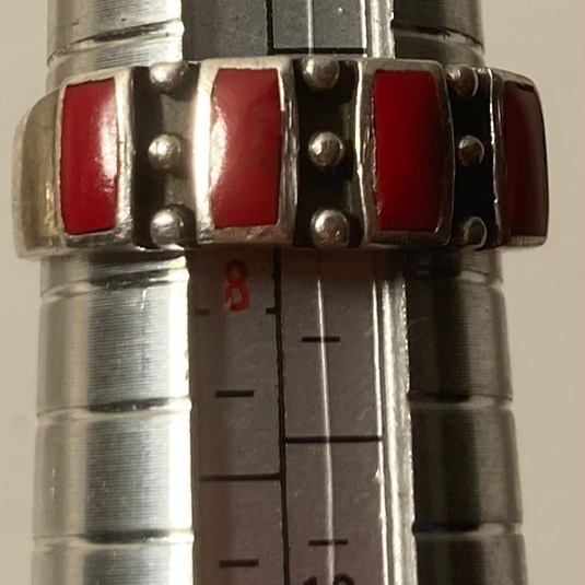 Vintage Sterling Silver Ring with Nice Red Design, Nice Design, Quality