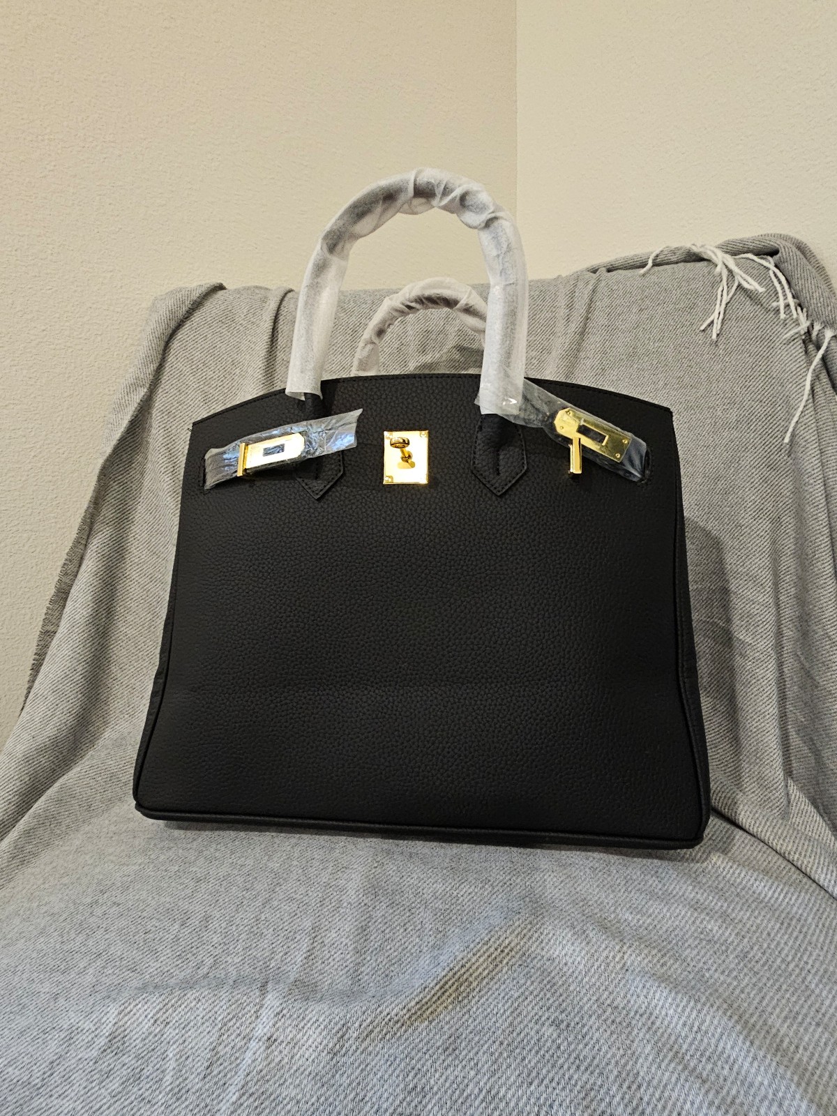 Black lychee style 35 purse