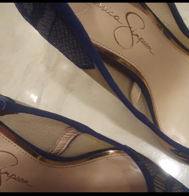 Jessica Simpson heels