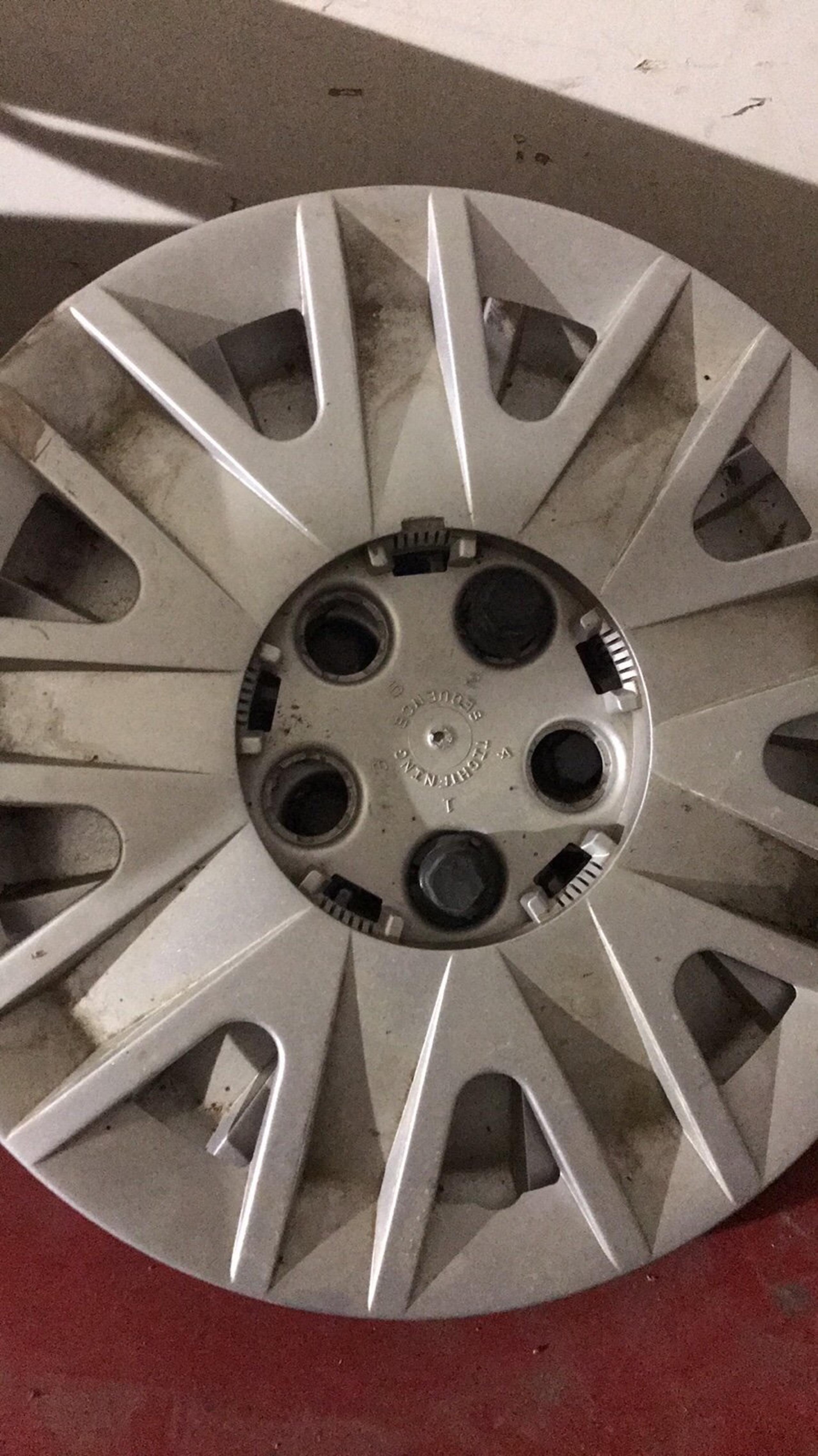 1998 - 2011 Crown Victoria Grand Marquis Hub Center Wheel Cap Cover